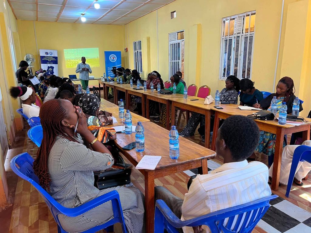 Projet VLFR - Kalemie : les organisations féminines renforcent leurs capacités institutionnelles et de suivi-évaluation 