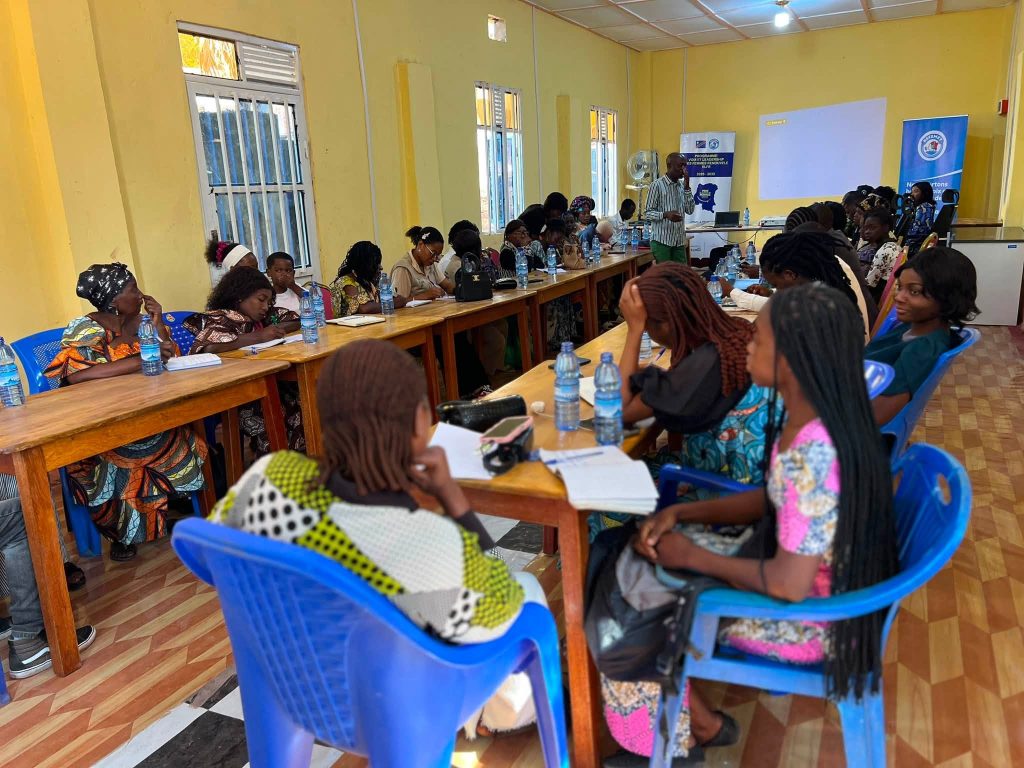 Projet VLFR - Kalemie : les organisations féminines renforcent leurs capacités institutionnelles et de suivi-évaluation 